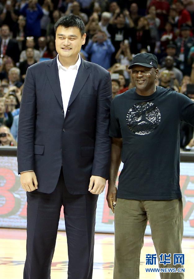 NBA中国赛：夏洛特黄蜂以113比71战胜洛杉矶快船