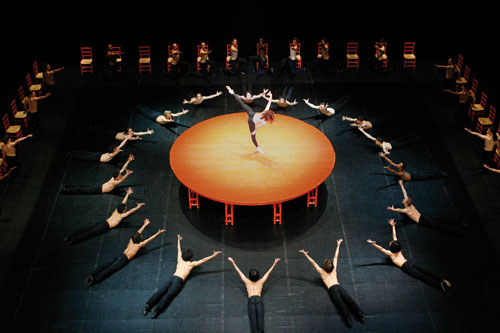 New season at Hangzhou Grand Theatre starts with ballet