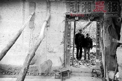 湖北丹江口库区33万人因南水北调开始移民