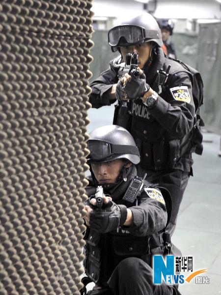 北京特警狙击手揭开神秘面纱(图)