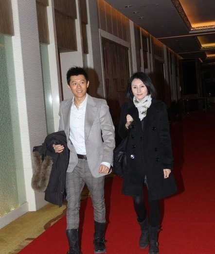 北京富豪庆生 明星阵容堪比春晚(组图)