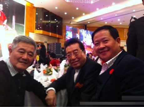 北京富豪庆生 明星阵容堪比春晚(组图)