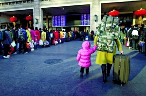 节后返京火车票开始紧俏 短程票成销售新热点