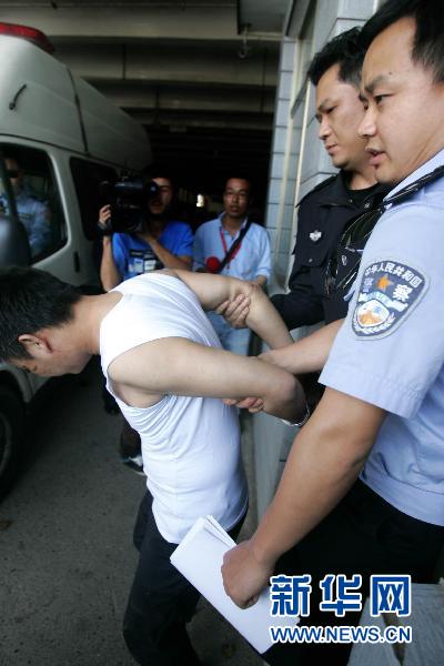 长沙一男子涉嫌危险驾驶肇事致无辜民众5死6伤