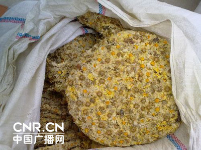 江苏射阳每年200吨毒菊花入市 商贩称无人检测