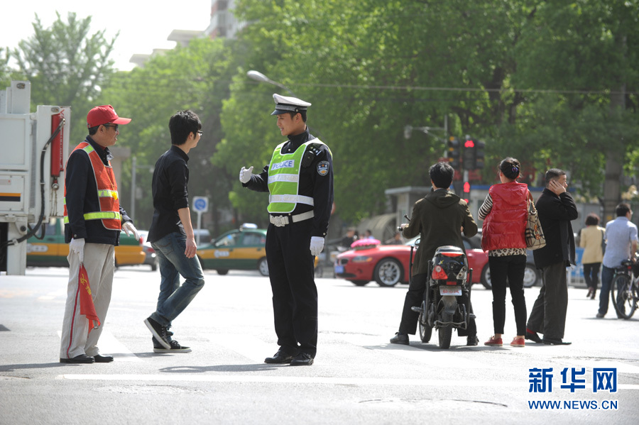 “最帅交警”孟昆玉：我只是做了我应该做的事