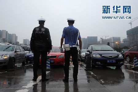 川陕渝局地有大暴雨 江南将持续高温天气