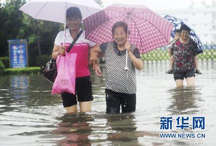 扬州暴雨 