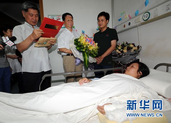 面对种种荣誉最美妈妈说“妈妈的心其实都一样”