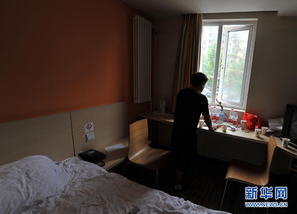 地铁口的托马斯全旋——一个冠军卖艺人的故事