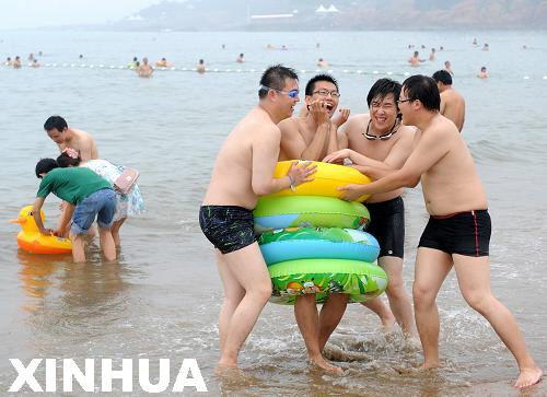 北方多个海滨浴场安全被疑 五大杀手藏身（组图）