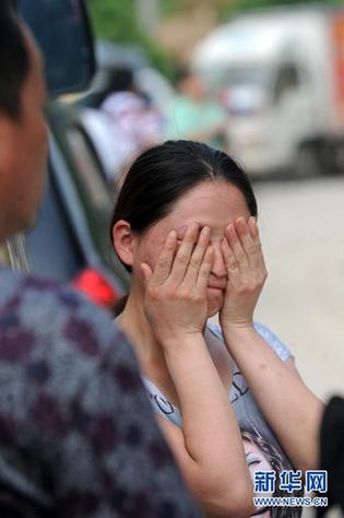 千方百计救治甬温线事故伤者:1人1专家 1人1方案