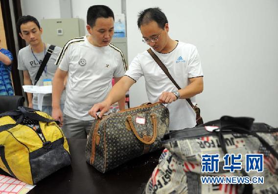 千方百计救治甬温线事故伤者:1人1专家 1人1方案