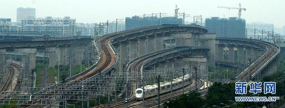 京沪高铁调整运行图 减开列车22对