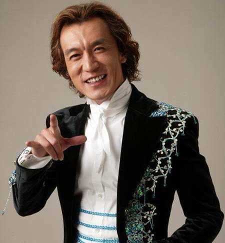 龙年春晚总导演哈文爱创新 李咏或仍挑大梁