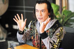 龙年春晚总导演哈文爱创新 李咏或仍挑大梁