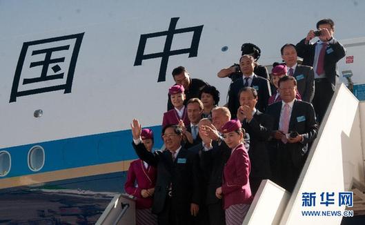 飞翔从此大不同 探访中国首架空客A380飞机