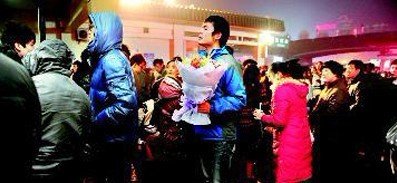 铁路部门:网购票3次不付款当天则不能再买