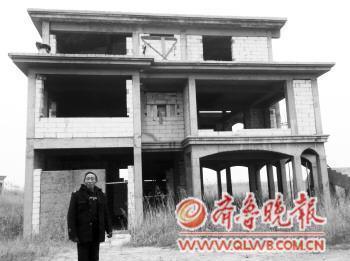 民工1句口头协议看工地4年 老板跑路工资无着落