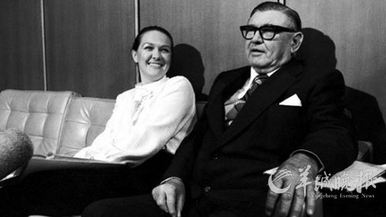 世界第一富婆的另一面(图)