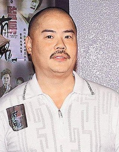 张柏芝父亲涉刑毁案被捕 媒体曝其有黑社会背景