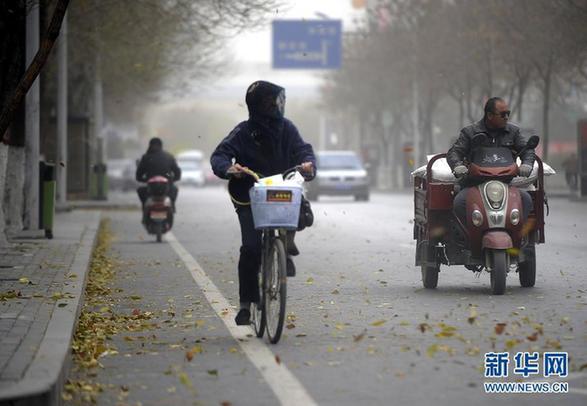 北方大部迎大风降温雨雪天气