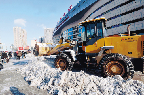 东三省遭暴雪突袭 多地迎入冬最低气温交通受阻