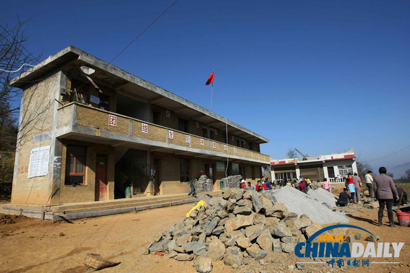 别样感动：走进大山中的农村小学