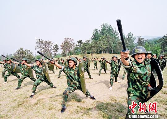 30名少林高手入伍海军陆战队 包括世界冠军[图]