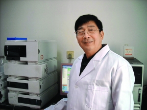 有虫眼儿的菜没打药？实验表明：也有农药残留