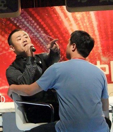 周立波暗讽徐峥被指素质差 盘点周立波骂人事件
