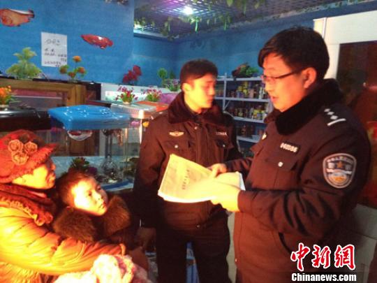 河北90后少年卧冰救人：“再遇这样的事还会做”