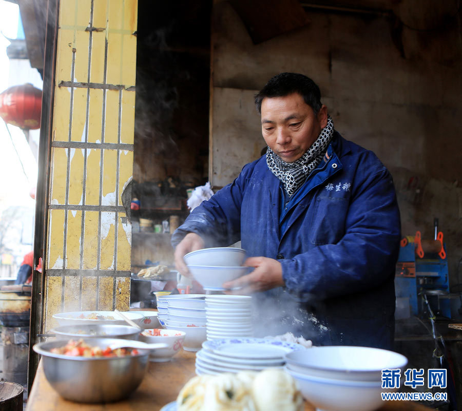 早点小摊主被宾馆酒店欠款18万元