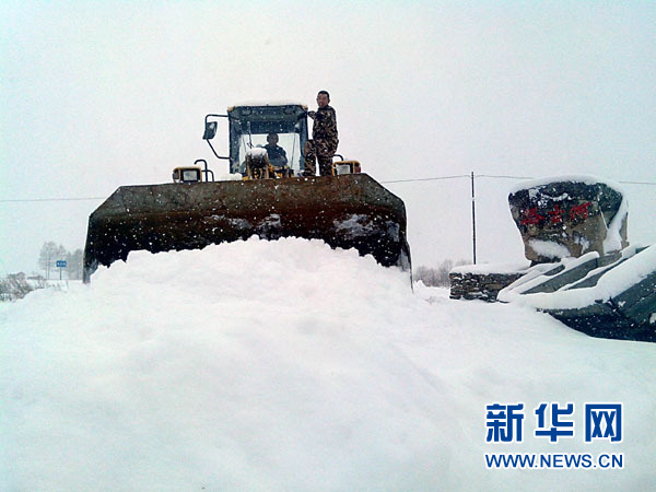 黑龙江漠河遭遇罕见暴雪 24小时内降雪量达20毫米