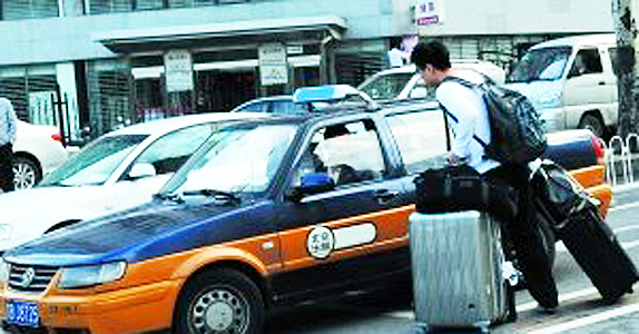 京出租车拟涨价 社会各界吐槽