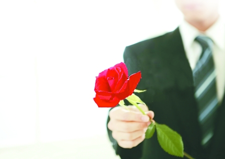从60后到90后 如何向爱的人表白?四代人不同方式