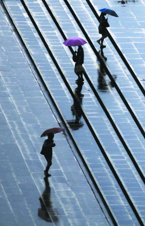 吹空调拿补贴 顶烈日没人管