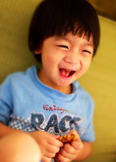 林志颖首曝婚纱照晒婚戒妻子陈若仪未出镜