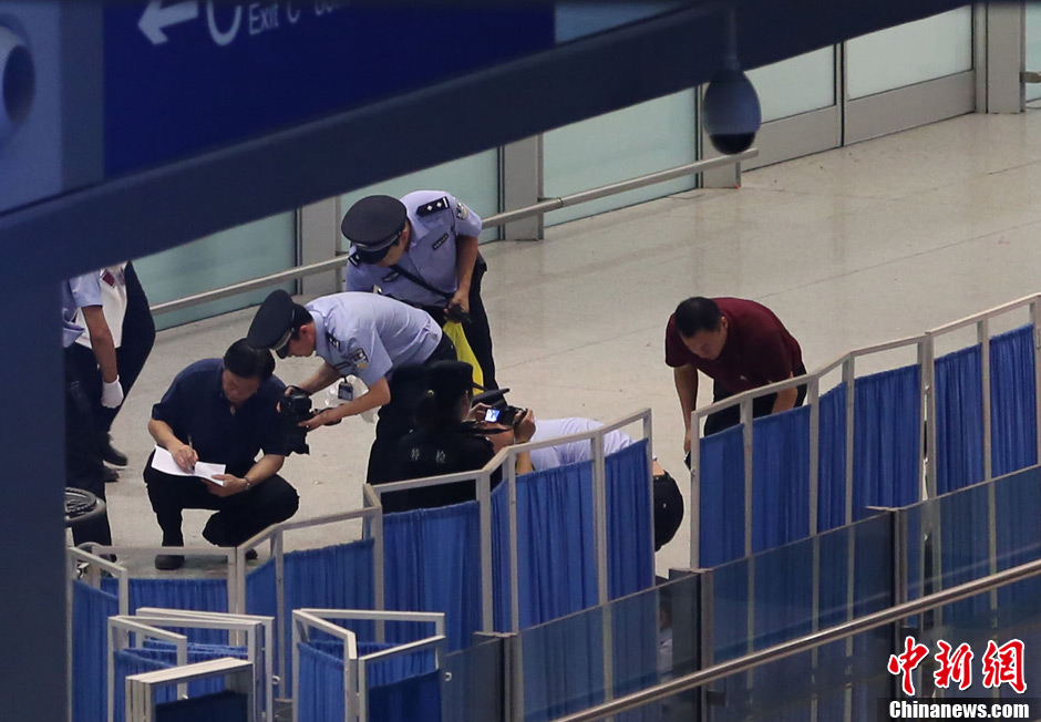 【组图】首都机场T3航站楼发生爆炸