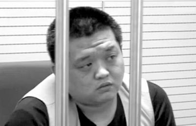 的哥盯上夜场女寻艳遇杀两人 用被盗车运尸并掩埋