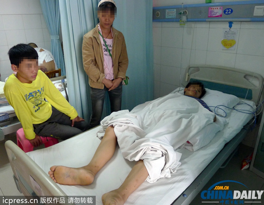 12岁网游男童突然砍杀表妹后跳楼称似做梦