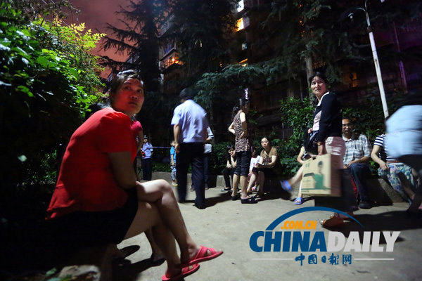 昆山一小区发生煤气爆炸事故 已致7人受伤