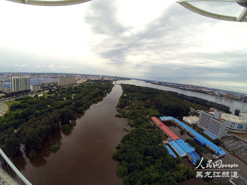 高清组图：黑龙江省黑河市部分公路已淹没