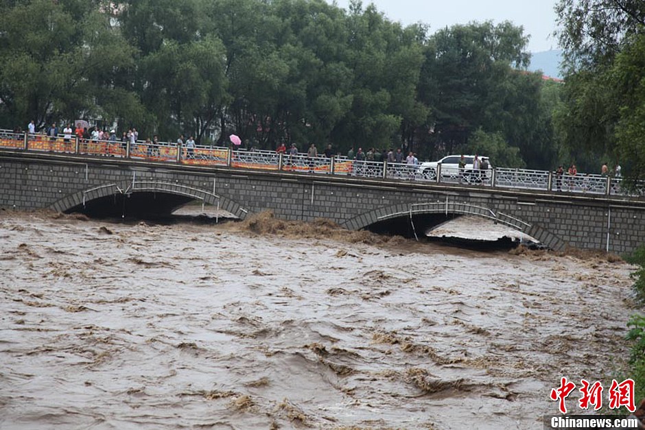 吉林暴雨多地出现水灾已致11人遇难