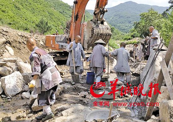 网曝辽宁大悲寺敛财千万 修行居士生活如奴隶