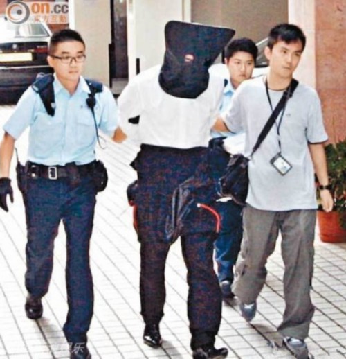 凤凰女主播沈星疑遭男友捉奸 翻窗动粗全程记录