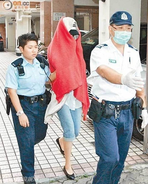 凤凰女主播沈星疑遭男友捉奸 翻窗动粗全程记录