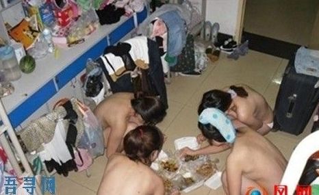 男生被分女宿舍引嫉妒羡慕恨 揭女生寝室私密事(组图)