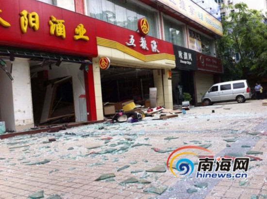 海南海口两家酒行发生爆炸 伤亡损失不明(图)