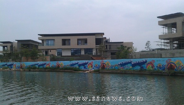 城市会客厅还是私人豪宅?欢乐海岸惊现别墅群(图)